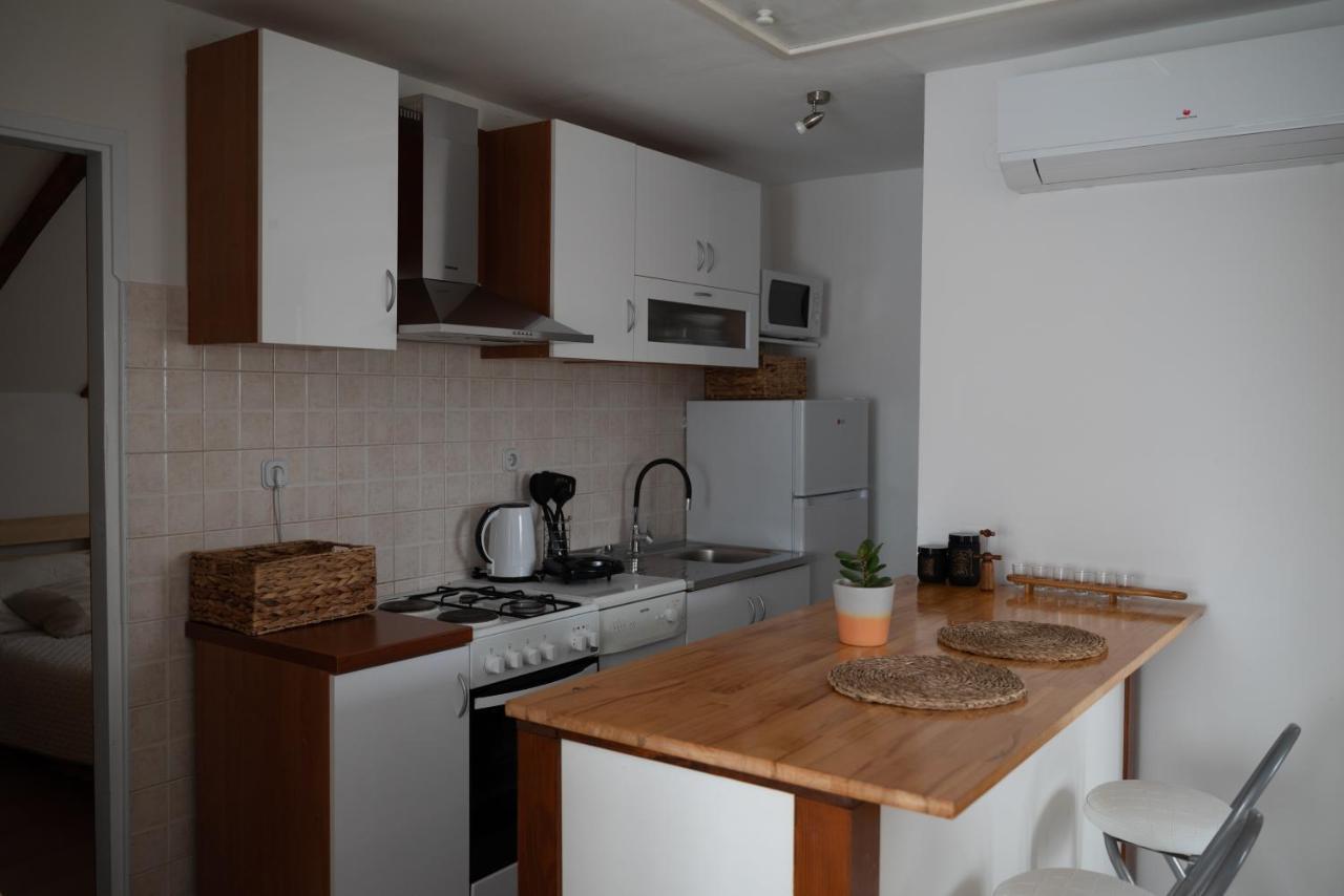 Apartman Milutin Vrsi Eksteriør bilde