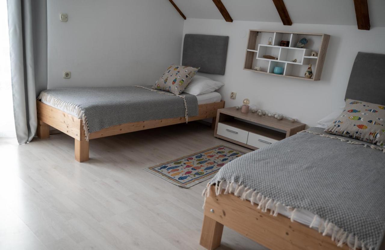 Apartman Milutin Vrsi Eksteriør bilde